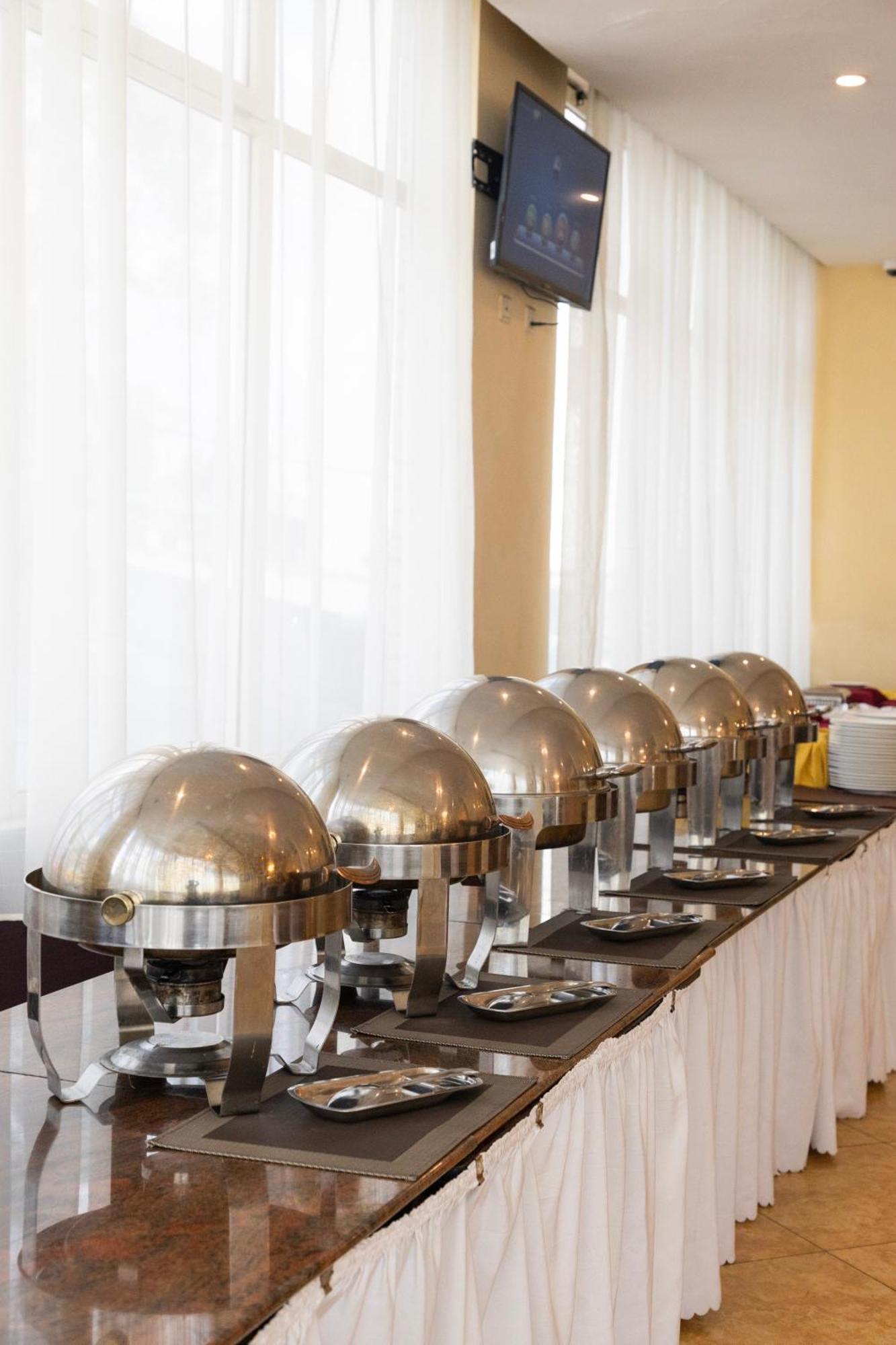 Dreamliner Hotel Addis Ababa Bagian luar foto
